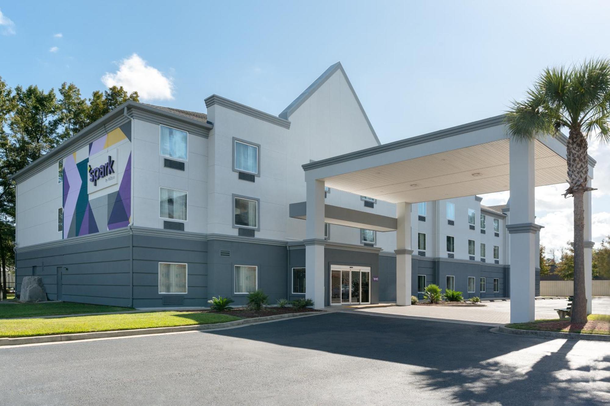 Spark By Hilton Savannah South I-95 Hotel 2*